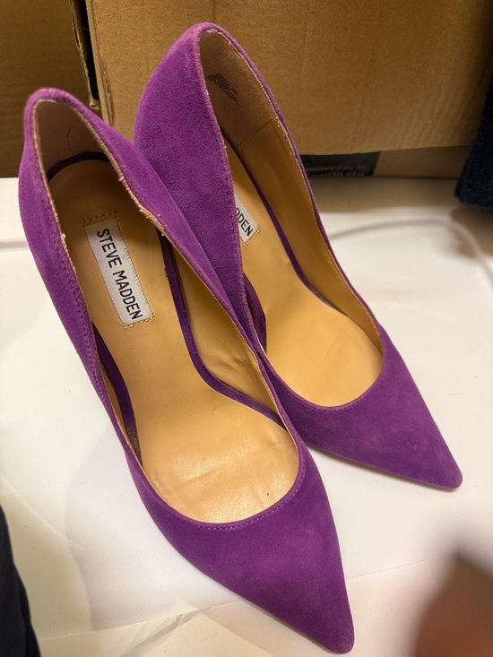 Steve Madden Shoes - Today only - will give 20% to likers- Steve Madden Violet Suede pumps